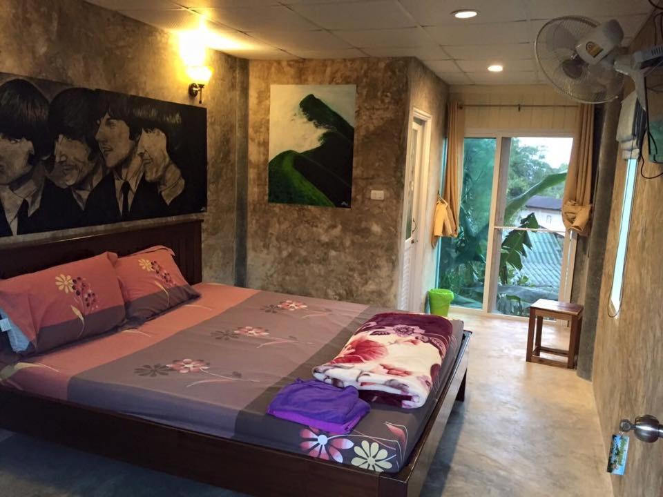 Thong Pha Phum House | อีต่องโฮมสเตย์