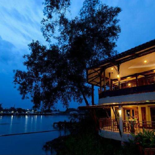 Amphawa Bed & Breakfast | อัมพวาริเวอร์วิว Amphawa River View