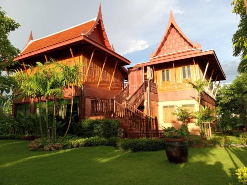 Bueng Kum House | เรือนไทยพราวพิมาน Proudpiman Thai Heritage House