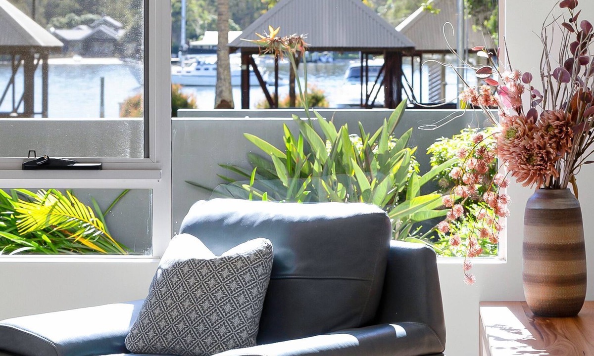 Noosaville Apartment | 1-169 "Como Noosa Riverside Apartments" Gympie Terrace, Noosaville