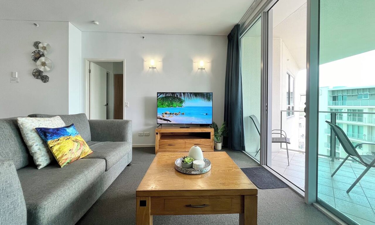 Cairns Central Business District Apartment | '117' Impressions by the Sea— 2BR | 2BA | Ocean Views | Parking