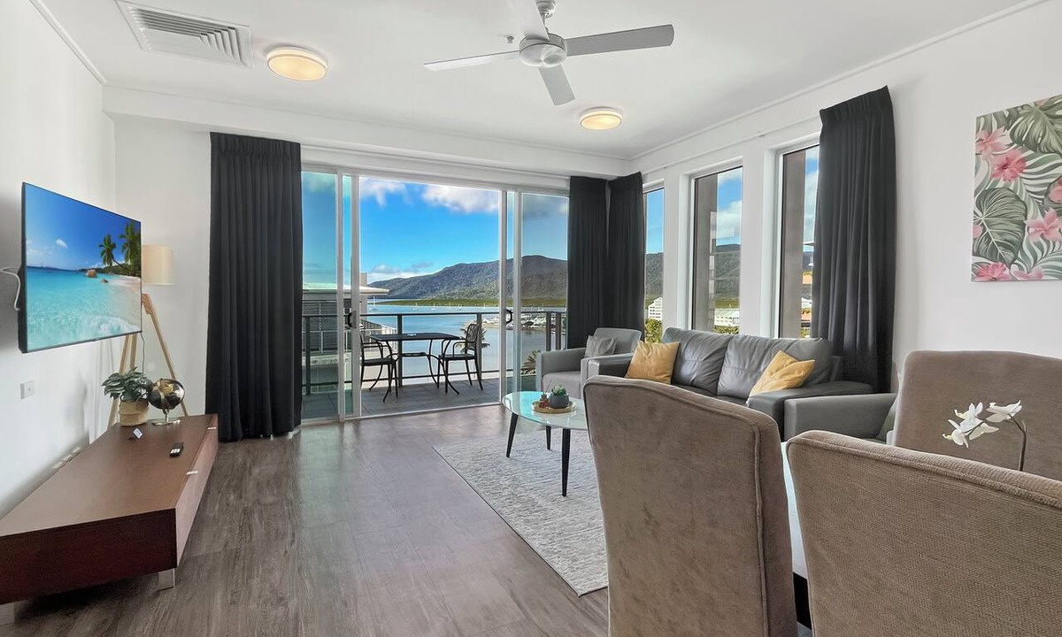 Cairns Central Business District Apartment | '123' Top Floor Luxe Suite — 1BR | 1BA | Pool | Ocean Views