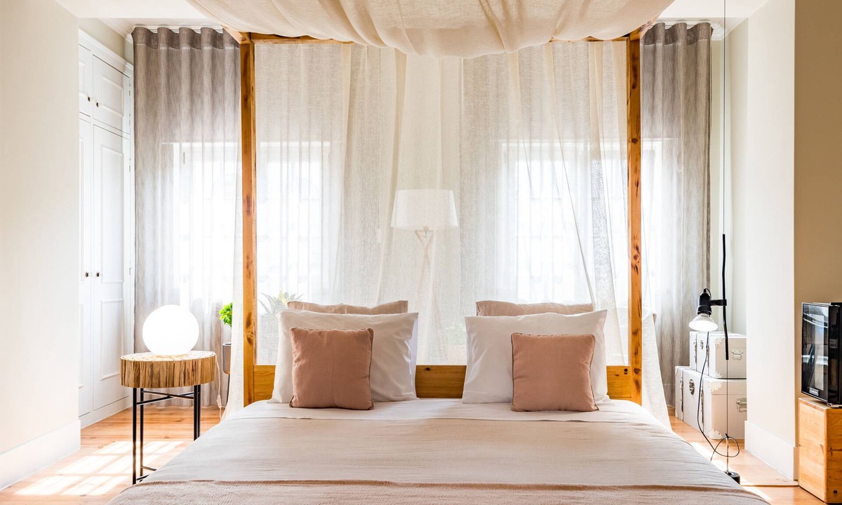 Nossa Senhora do Populo Bed & Breakfast | 19 Tile Ceramic Concept - by Unlock Hotels