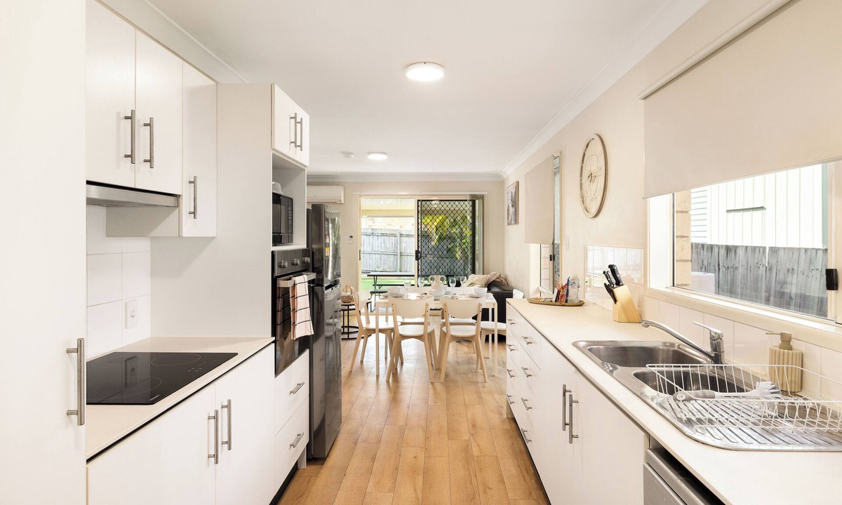 Acacia Ridge Apartment | 2 Bdr Apt! Aircon! Parking! GST Credits! 12BS2