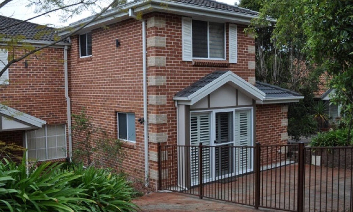 Frenchs Forest House | 2 x Bedroom House with private entrance.