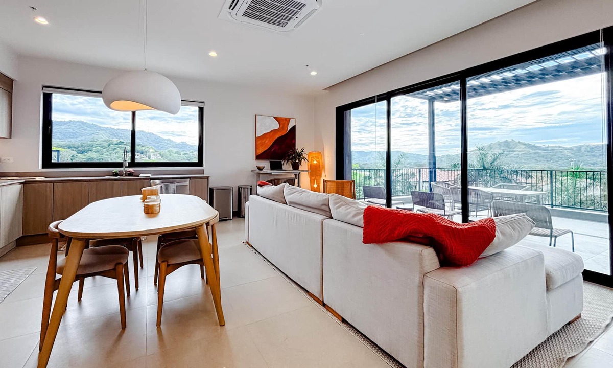 Coco Villa | 2BR with Terrace + Beach Club in Playas del Coco | Naumi N412