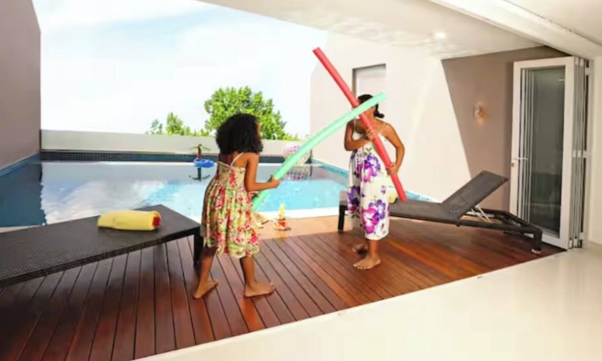 Zig Zag Ward Villa | 4BR Cliffhanger Villa – Where Luxury Meets the Edge
