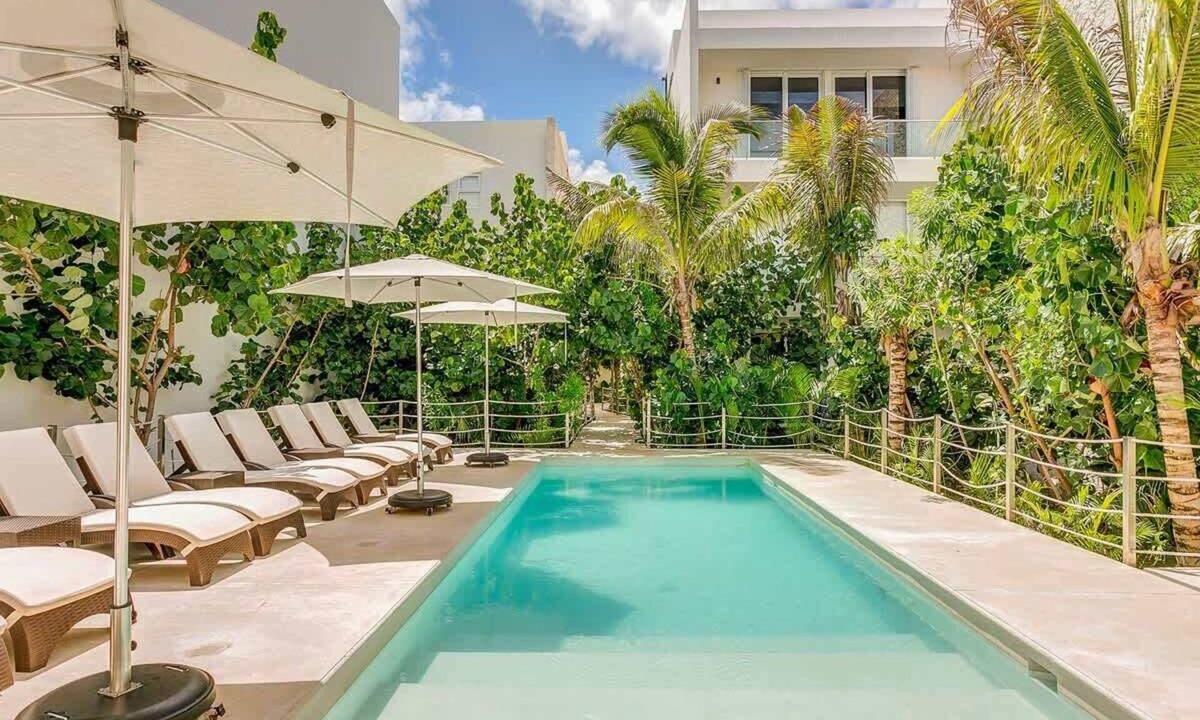 Akumal Condo | 5 Rooftop Pools & Beach Club with Ocean Access
