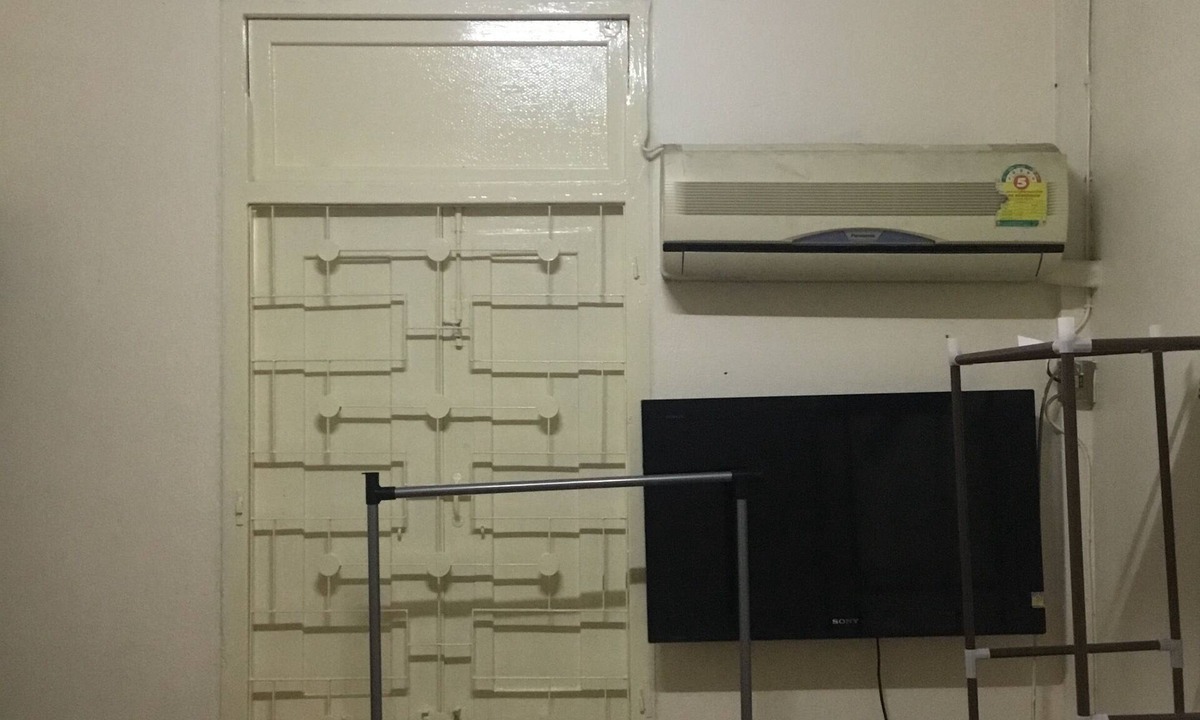 China Town House | A cheap private room