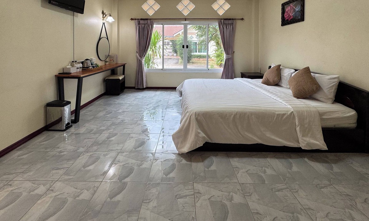Pa Tong Hotel | Aivarata Resort