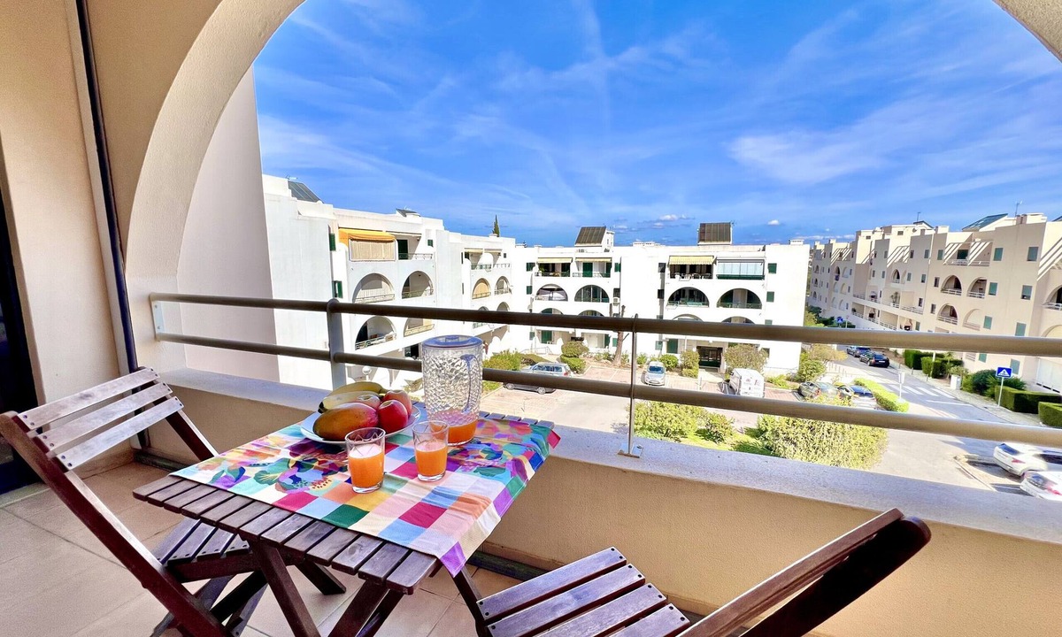 Salgados Apartment | Albufeira Salgados Beach 6 by Homing