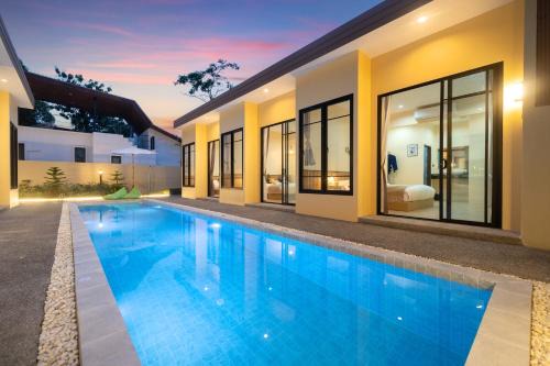 Rawai Hotel | Amaleena Pool Access, Phuket