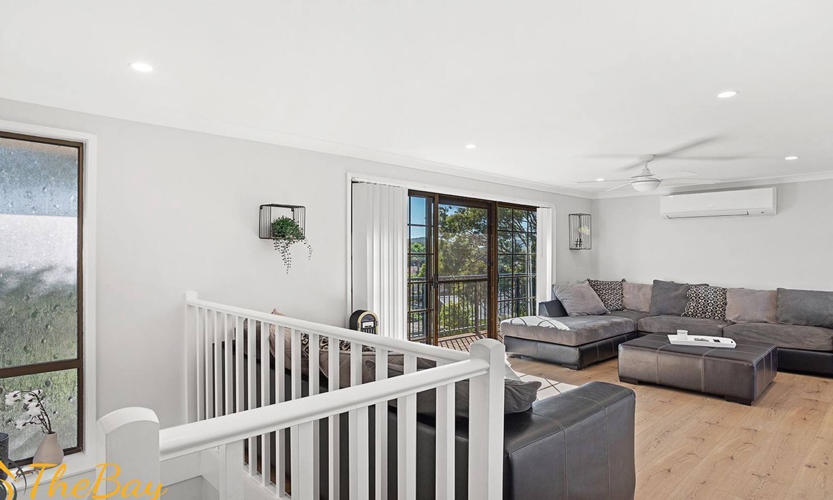 Fingal Bay House | Amaroo Cres No 20 Fingal Bay Holiday Home