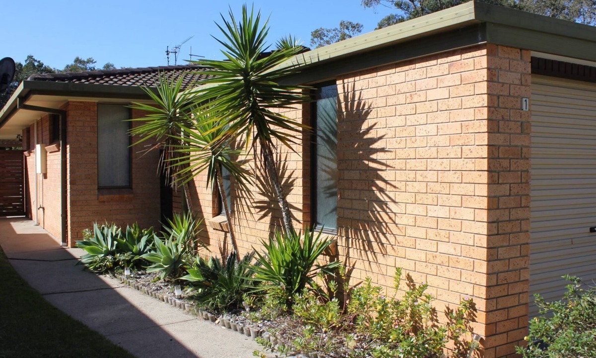 Lake Cathie Villa | Amelia Shores - close to bowling club and lake