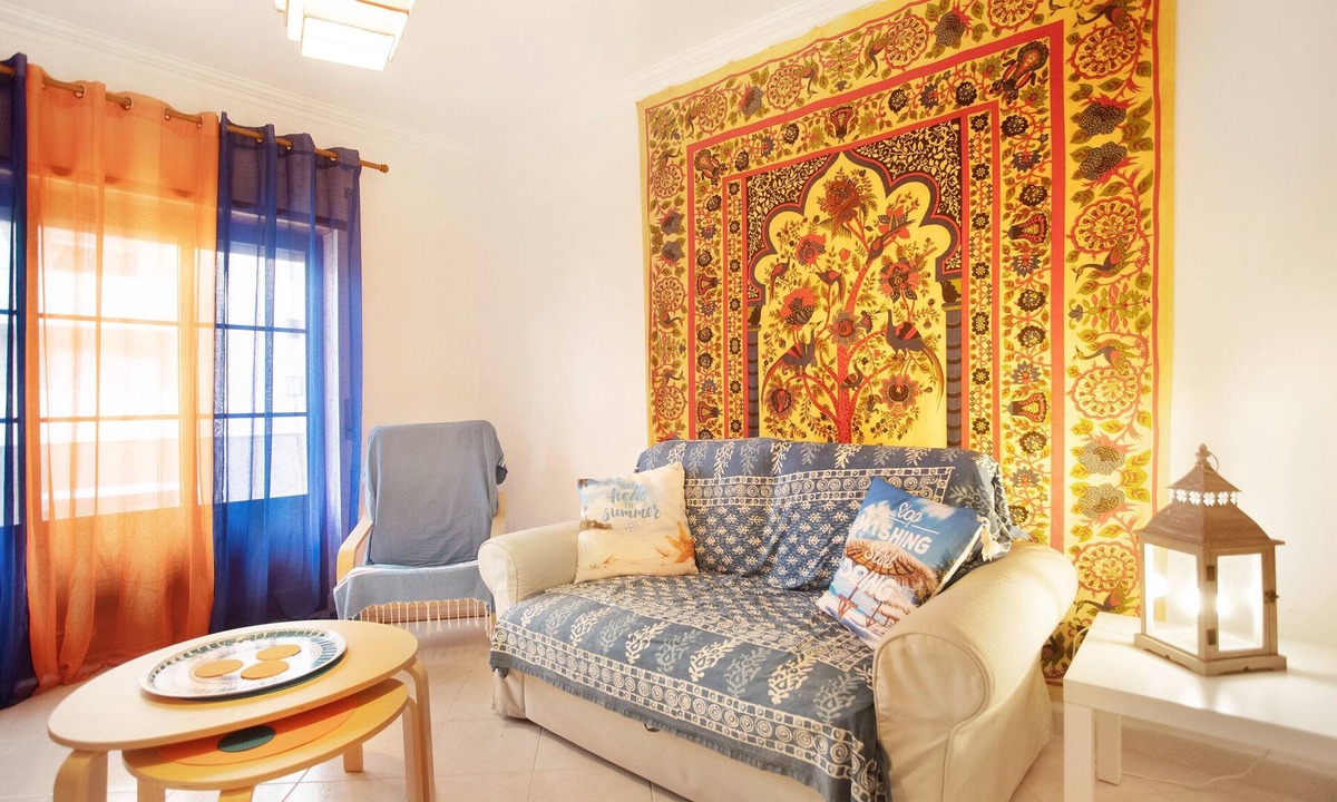Ajuda Apartment | Apartment 'A O - La Source' with Balcony and Wi-Fi