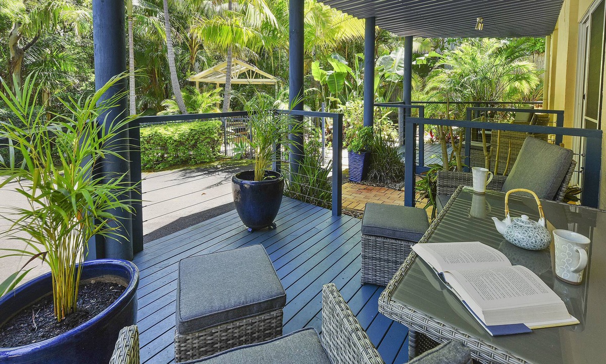 Port Macquarie House | Azura Beach House B&B