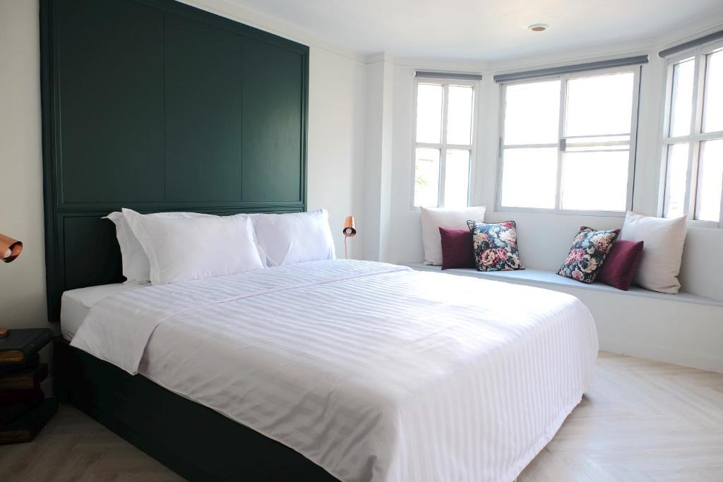 Bang Rak Apartment | Baan Khun Pra Duplex Rm3 Bangkok