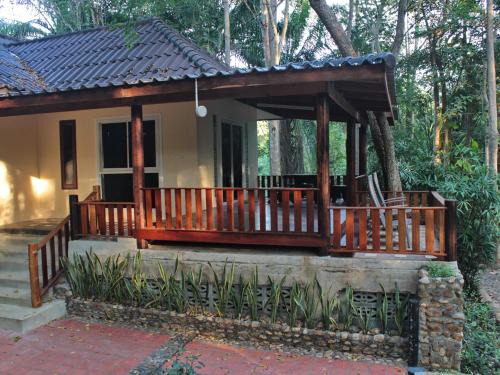 Huai Mae Priang Resort | Baan Maka Nature Lodge
