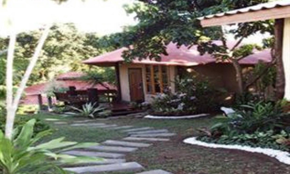 Chong Kham Hotel | Baan Phuthadol