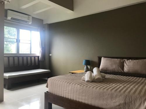 Khlong Khut Hotel | Baan Ton Chan