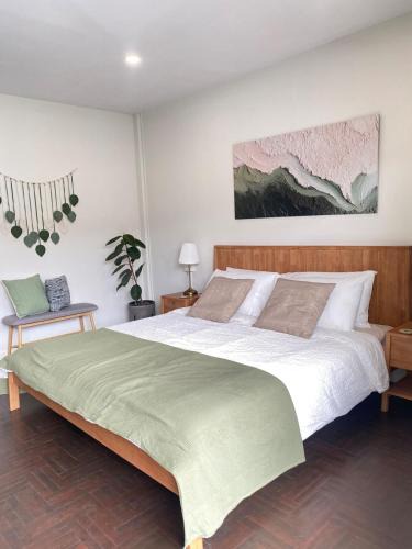 Nakhon Pathom Apartment | Baan Tonson - Central Nakhon Pathom 2BR Townhouse with AC & Kitchen