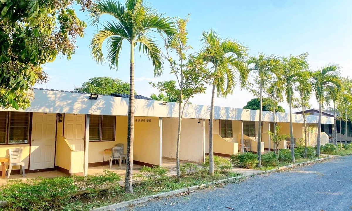 Mae Faek Mai Hotel | Baansuanphurajit