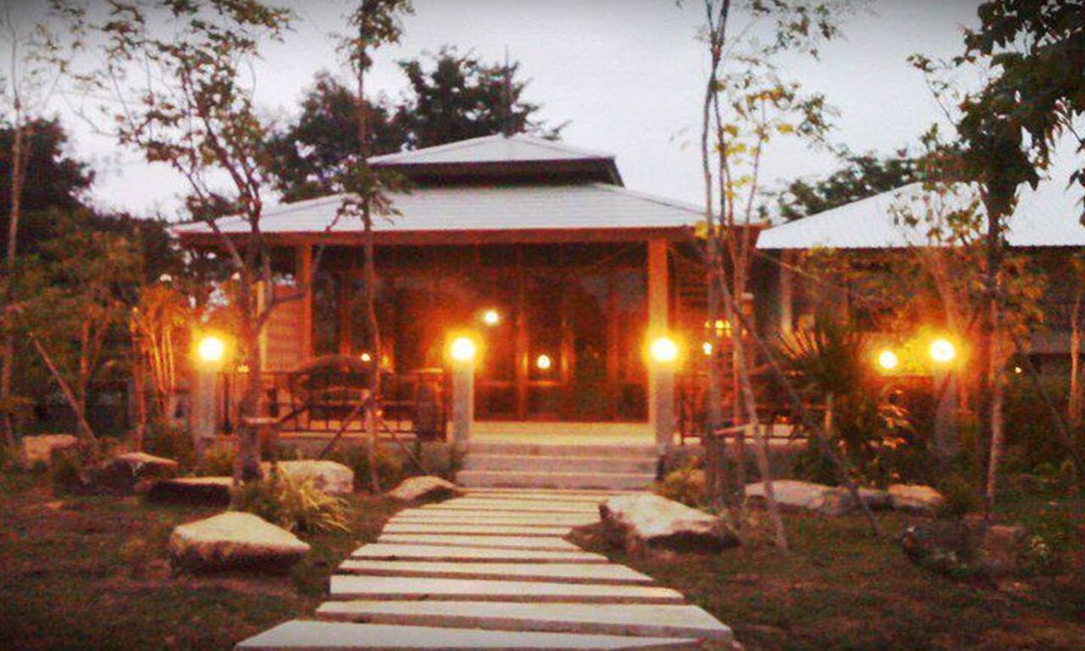 Chanthaburi Hotel | Baansuanramita Resort