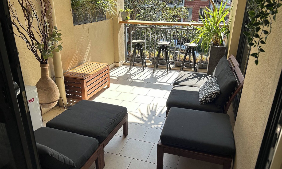 Balmain Apartment | Balmain Retreat with Resort Style heated 25m Pool & only 5 minutes to Sydney CBD