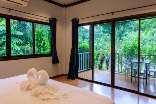 Mae Nam Resort | Bang Po Garden