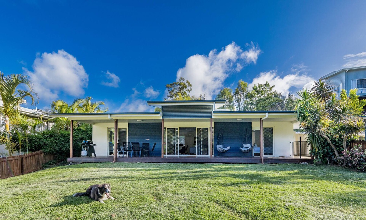 Agnes Water House | Bayview Pet-Friendly Beach House for 6 Fenced Yard Walk to Beach