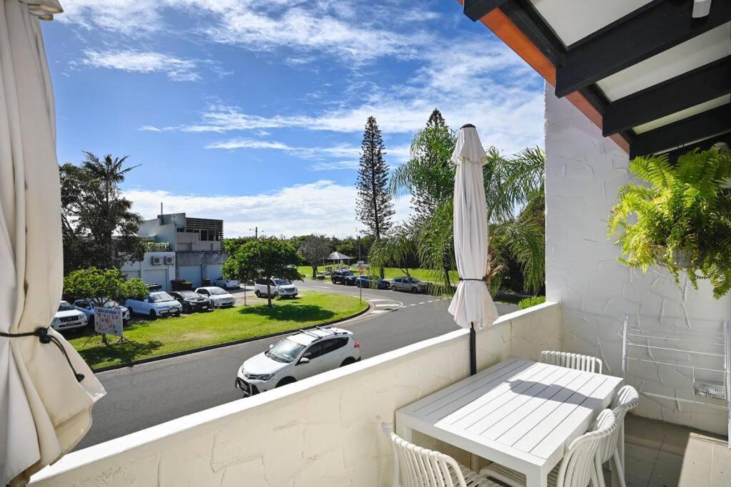 Marcoola Apartment | Beachfront 1BR, Loft - Surf, Cafe, Relax
