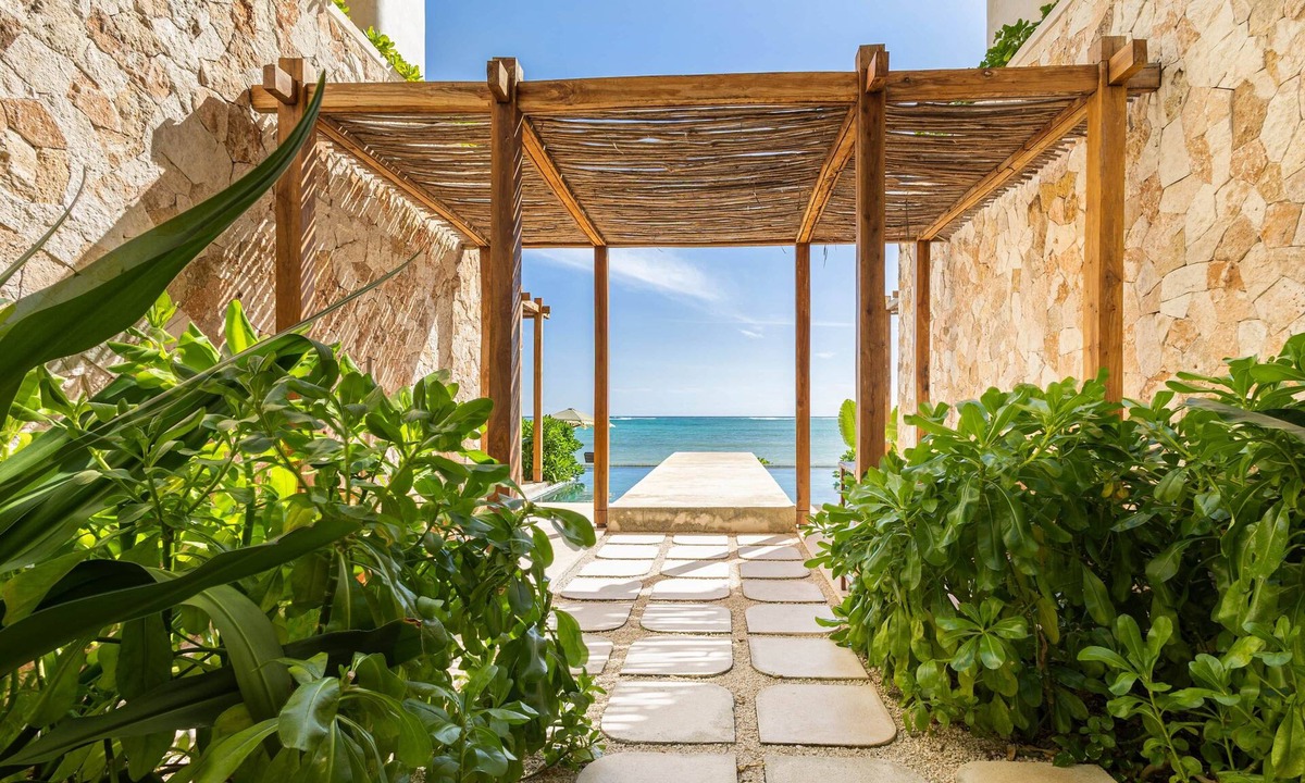 Tulsayab House | Beachfront 2BR Condo in Bahía Tankah, Tulum