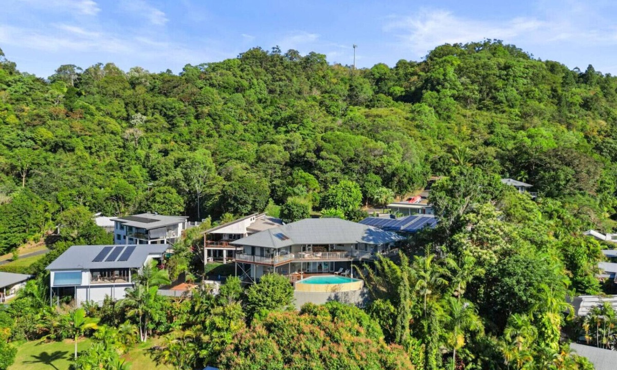 Whitfield House | Bel Air Vista Aurora