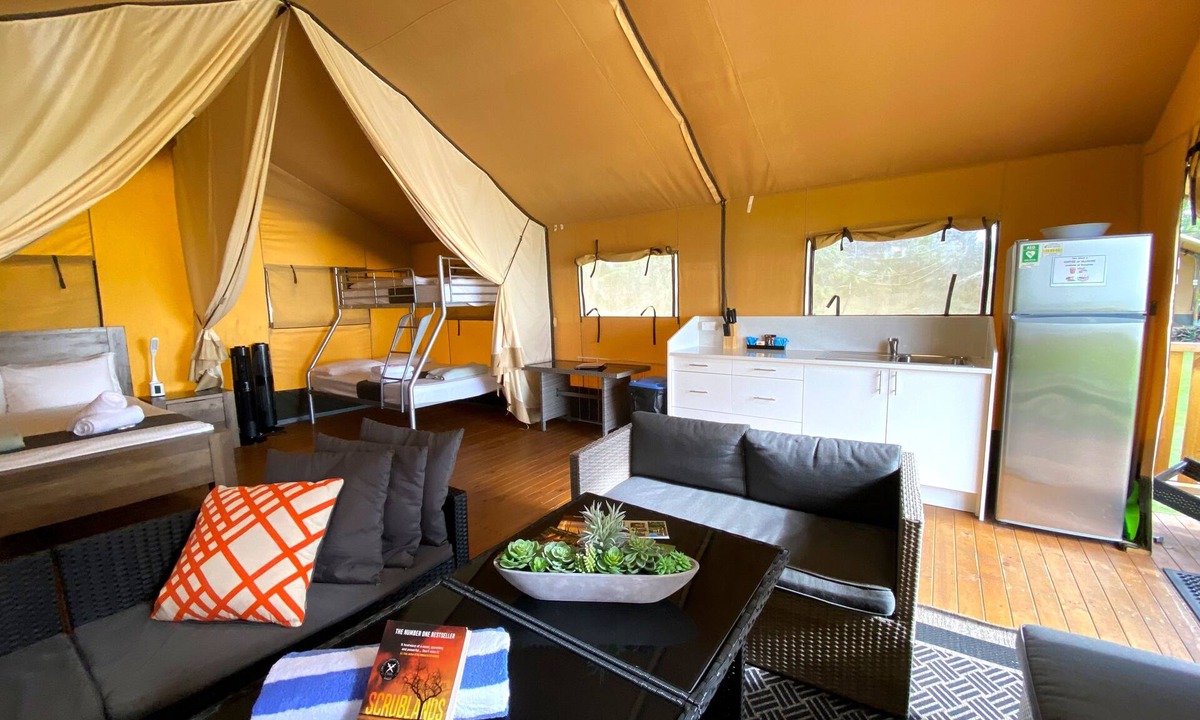 Blacks Beach RV Rental | BIG4 Mackay Blacks Beach Holiday Park