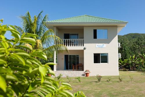 Amitie Apartment | Blue Sky Self Catering