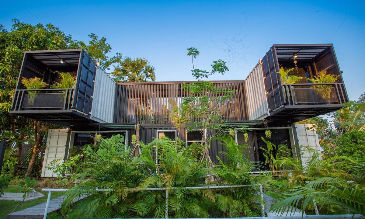 Phibun Mangsahan Hotel | Bluemoon Riverside Resort