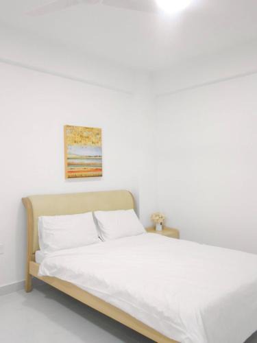 Male House | Bougainvillea Breeze