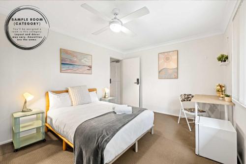 Marayong House | Bright & Comfy Double Room - Cozy and Well-Connected - Shared Bathroom and Amenities