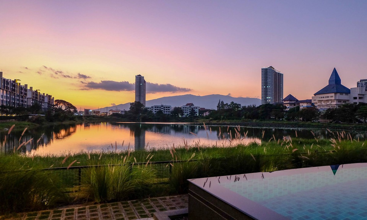 Nong Pa Khrang Hotel | Brique Hotel Chiang Mai