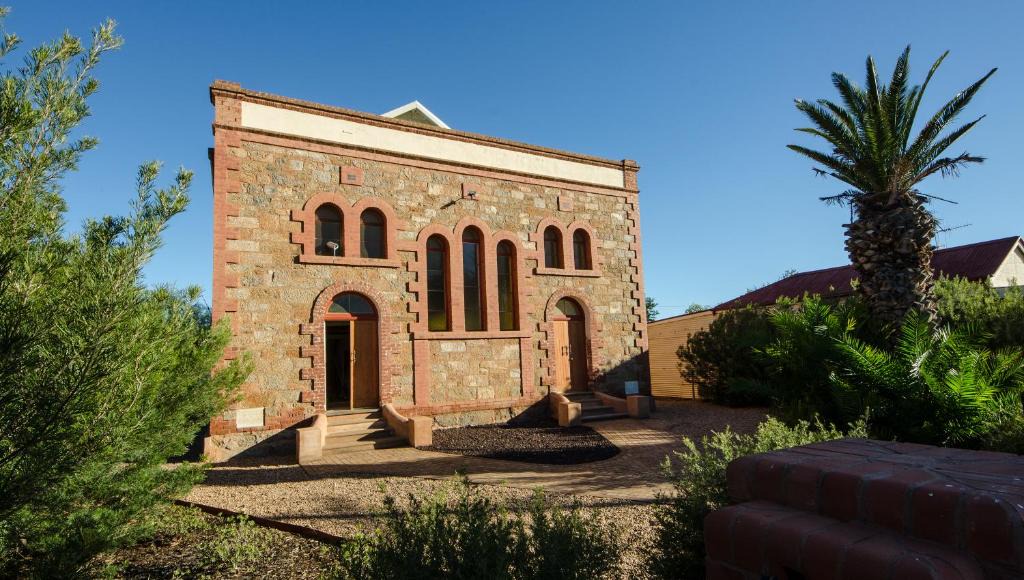 Broken Hill Villa | Broken Hill Outback Church Stay