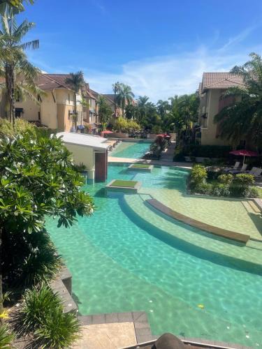Cairns North Apartment | Bulloo Lagoon Oasis Luxury Resort