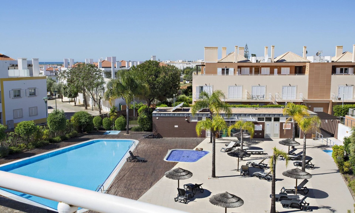Conceicao e Cabanas de Tavira Apartment | Cabanas Gardens, 6px, terrace and barbecue
