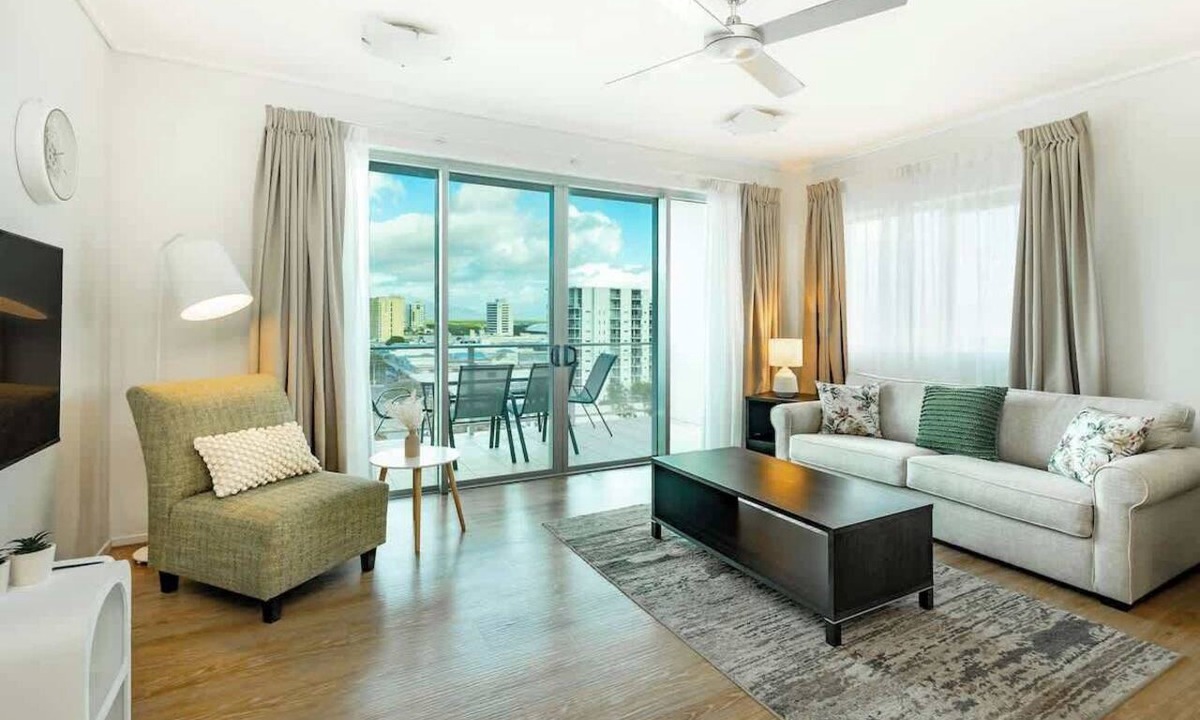 Cairns Central Business District Apartment | Cairns Lookout—Waterfront Views with Pools & Gym