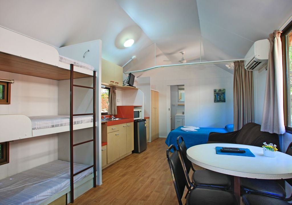 Seventeen Seventy Cabin | Captain Cook Holiday Village