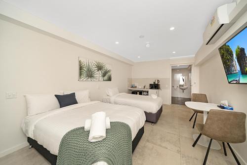 Goulburn Hotel | Carlton Suites