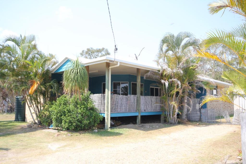 Agnes Water House | CASTAWAY BEACH HOUSE- NO Parties - NO Pets