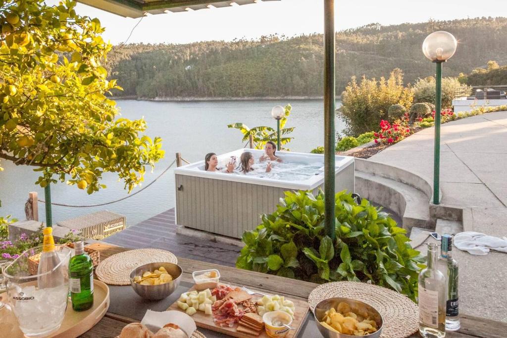 Tomar House | Castelo de Bode - Lake House, A Casa do Avô