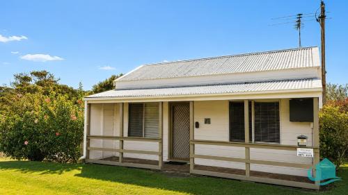 Catherine Hill Bay House | Catho Cottage