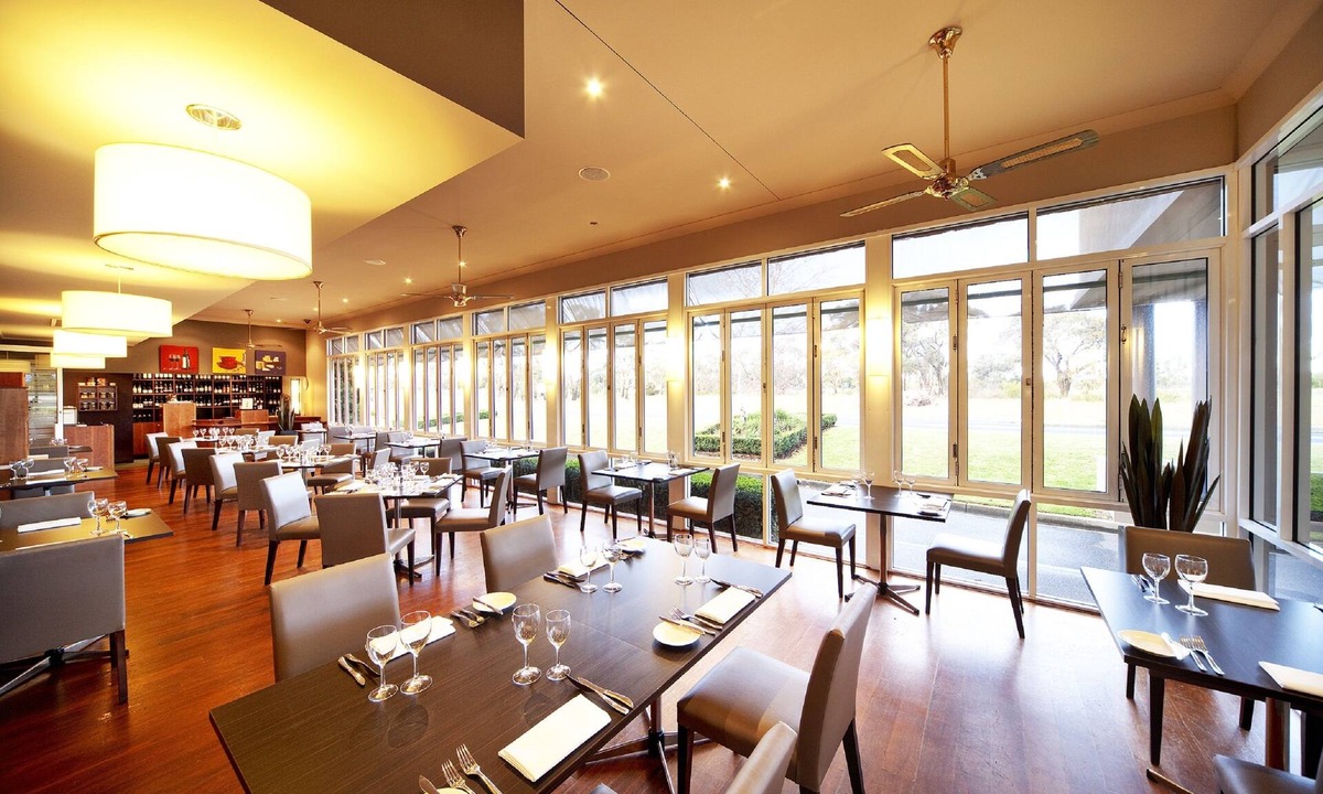Traralgon Hotel | Century Inn