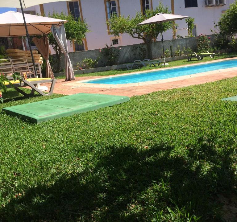 Loule House | Cerro da Janela Hostel